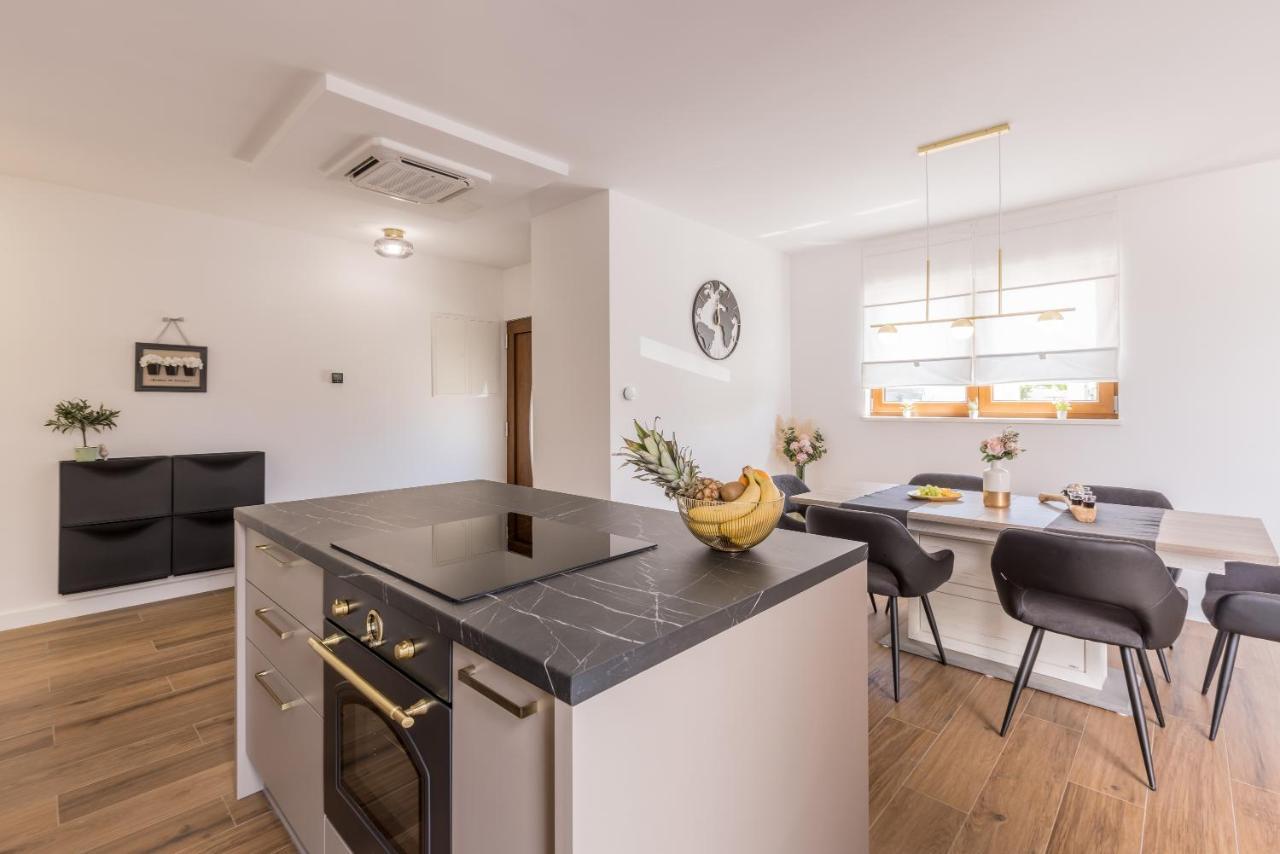 Villa Mamma Mia Kaštela Exteriör bild