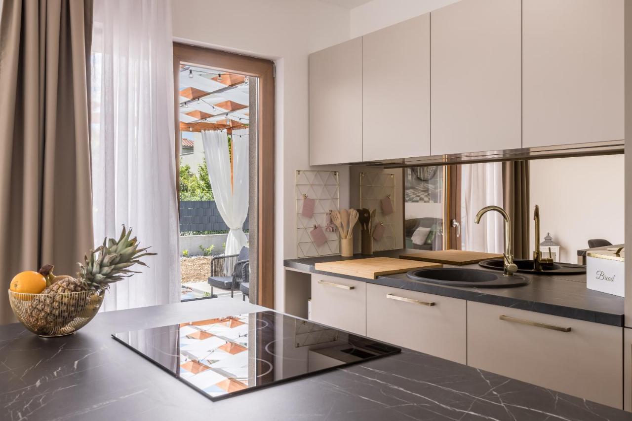 Villa Mamma Mia Kaštela Exteriör bild