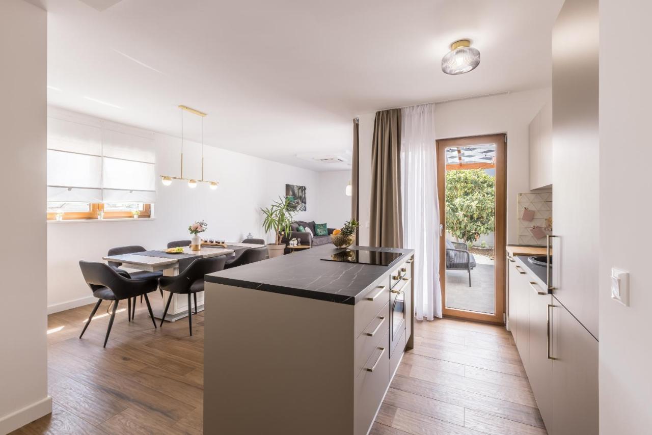 Villa Mamma Mia Kaštela Exteriör bild